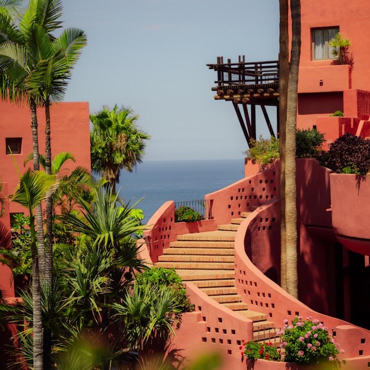 Family terraces and cafés for calm evenings in Barcelona
